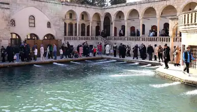 Balıklıgöl'de Sömestr Yoğunluğu: Tarih ve İnanç Turizmi