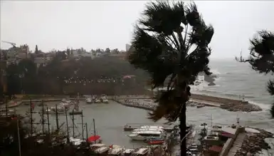 Doğu Akdeniz'de Fırtına Uyarısı! Anamur ve Silifke Dikkat!