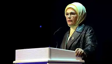 Emine Erdoğan: Sigara, Geleceğimizi Tehdit Ediyor!